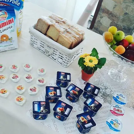 Aia Lucia Bed & Breakfast 3*